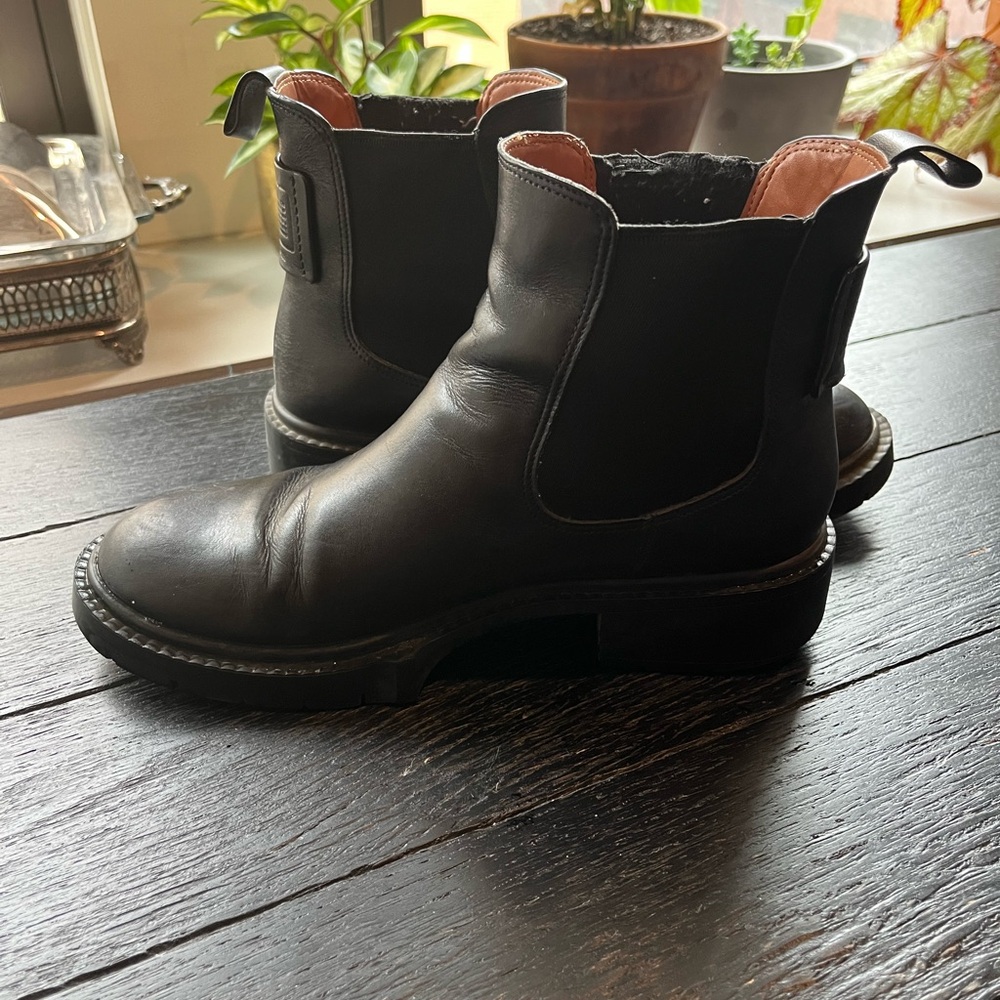 Coach Chelsea Boots Sz 6